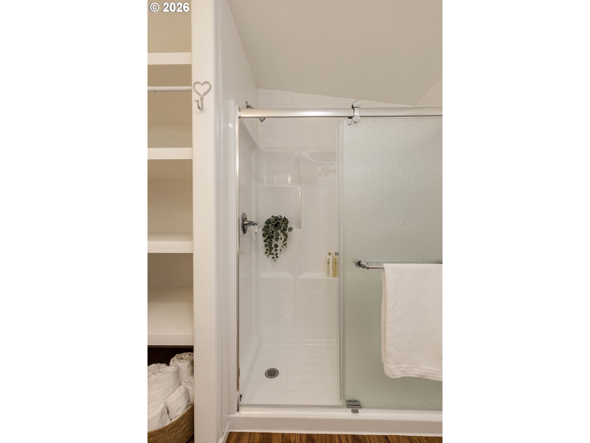 369 Gun Club Road, Unit 60 Woodland, WA 98674 - Photo 24 of 33 Owner's Suite Bathroom