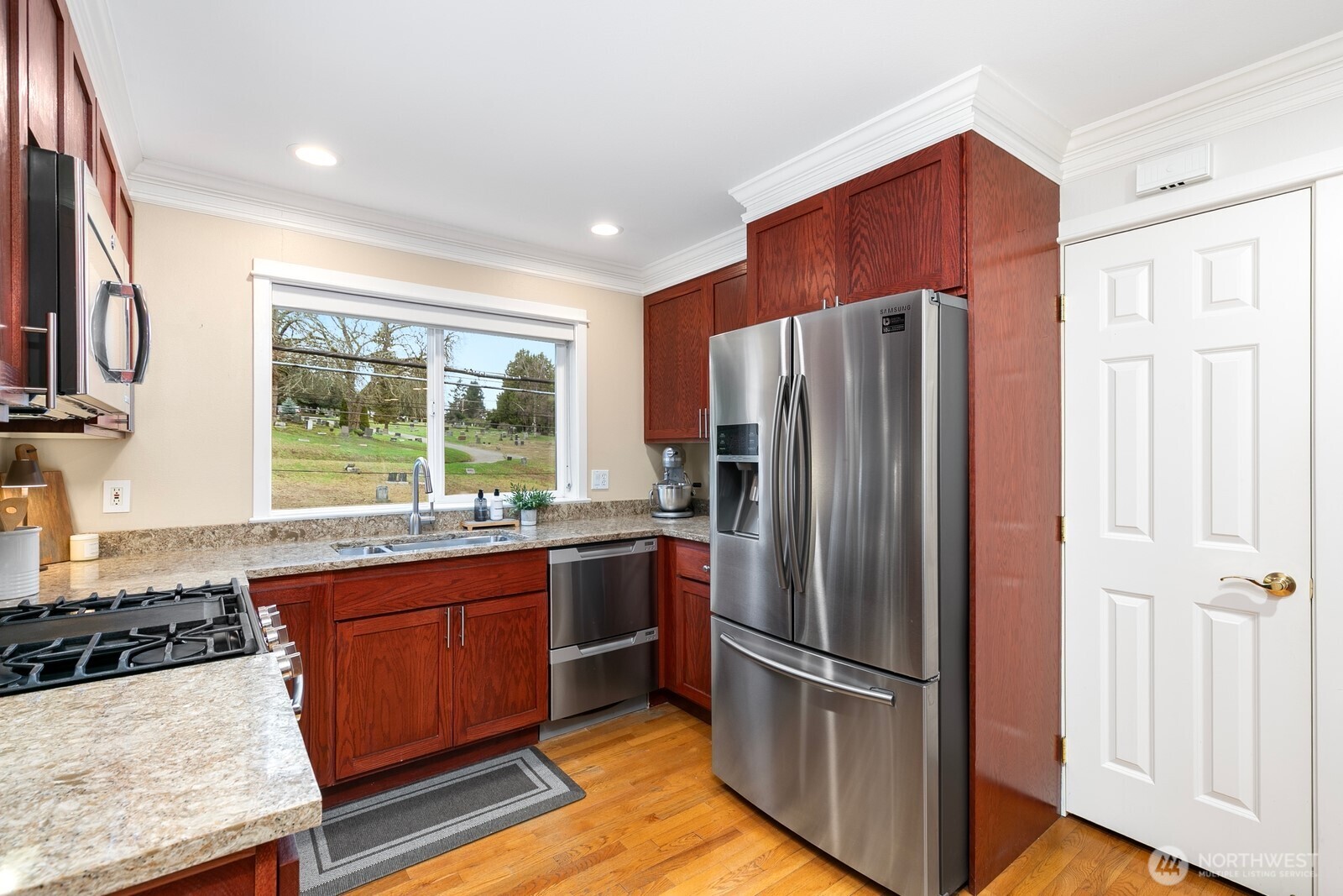 2906 5th Avenue West Seattle, WA 98119 - Photo 14 of 29