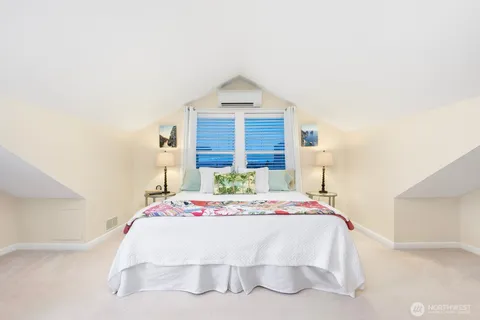 $1,095,000 | 2906 5th Avenue West, Seattle, WA 98119