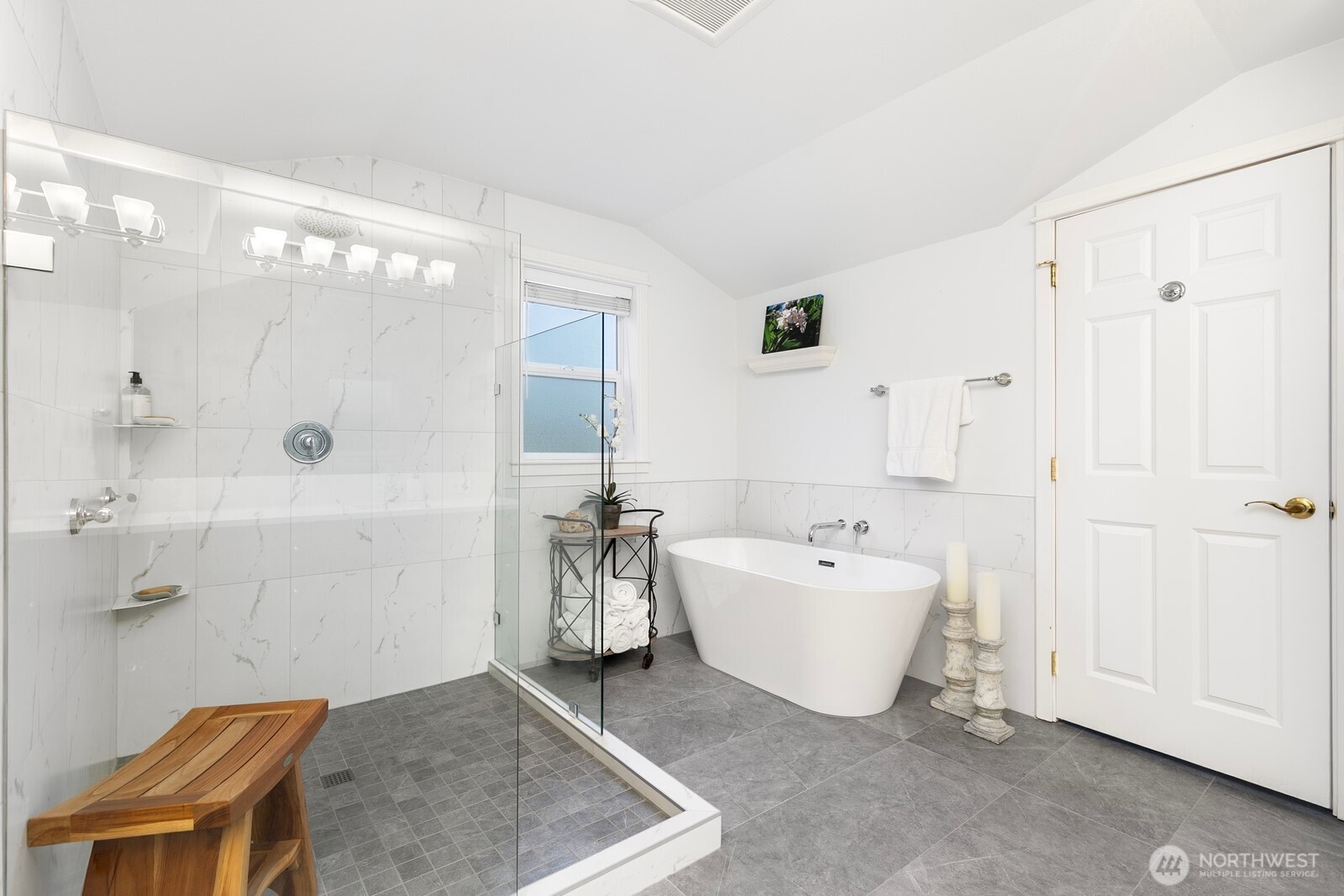 2906 5th Avenue West Seattle, WA 98119 - Photo 22 of 29