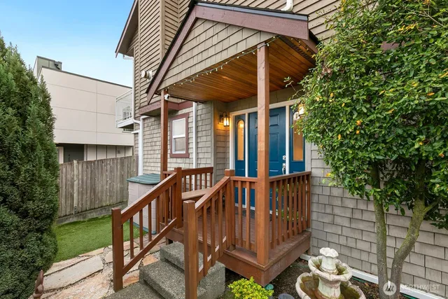 $1,095,000 | 2906 5th Avenue West, Seattle, WA 98119