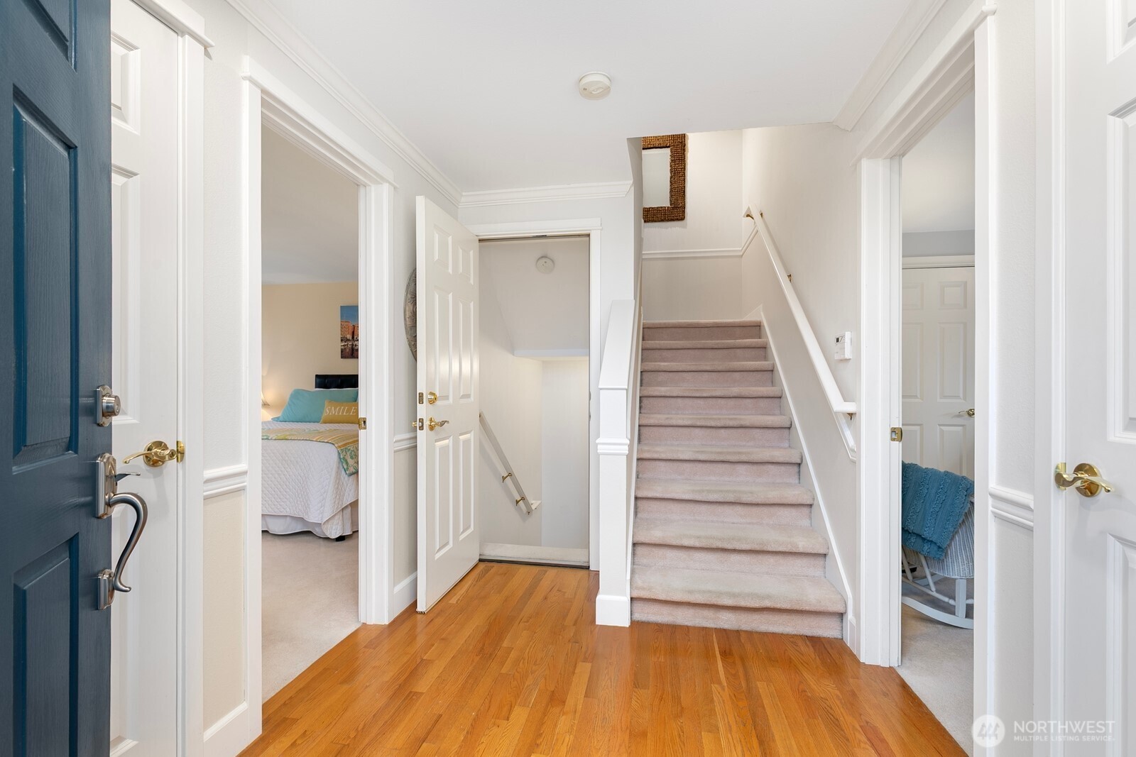 2906 5th Avenue West Seattle, WA 98119 - Photo 4 of 29