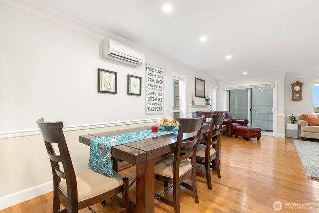 $1,095,000 | 2906 5th Avenue West, Seattle, WA 98119