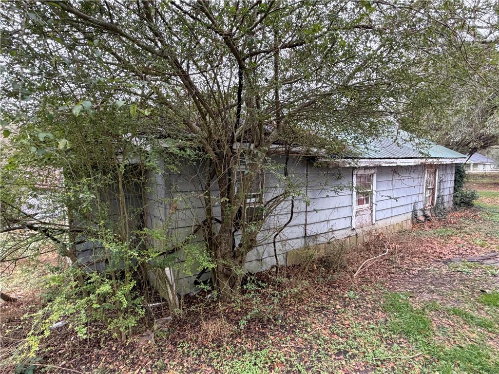 318 Morgan Valley Road Rockmart, GA 30153 - Photo 4 of 8 a view of a backyard