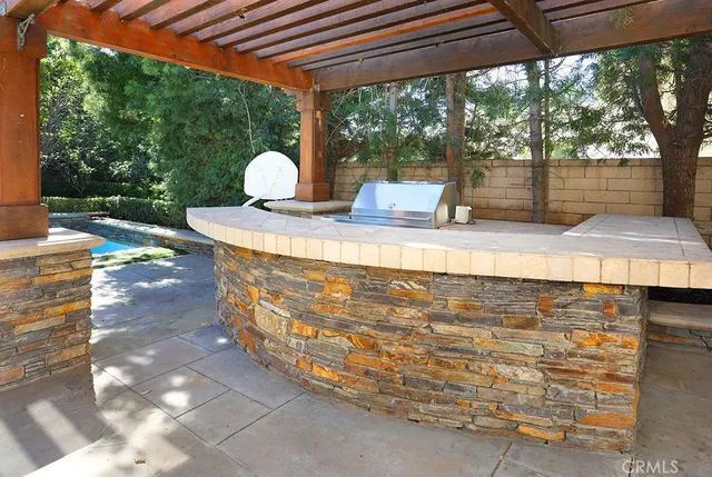 a outdoor view with a sitting space