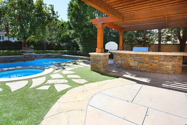 $1,549,000 | 31892 Wagon Wheel Lane, Rancho Santa Margarita, CA 92679