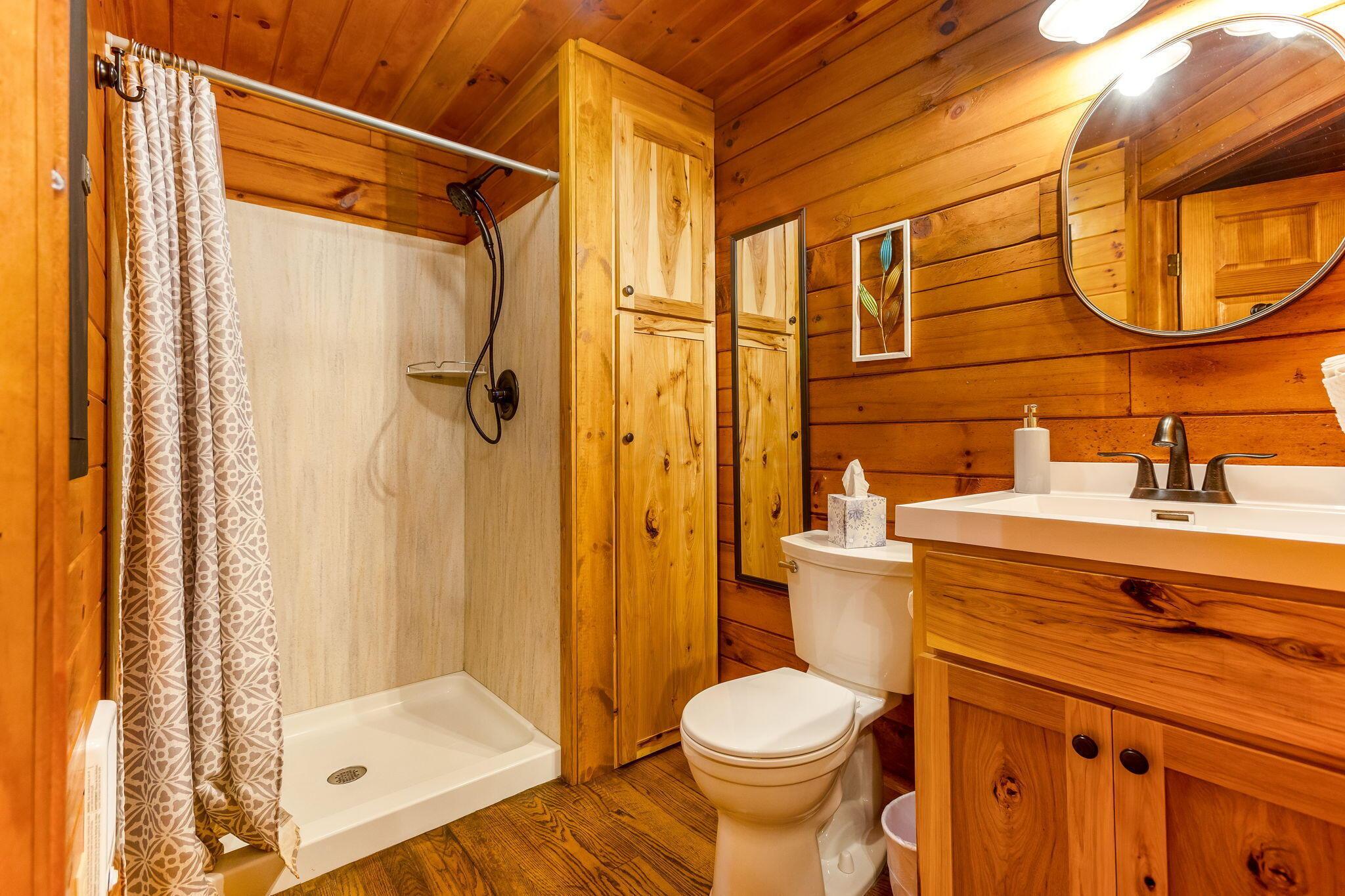 14879 Wolfe-Bennett Road Nelsonville, OH 45764 - Photo 13 of 31 Full Bathroom