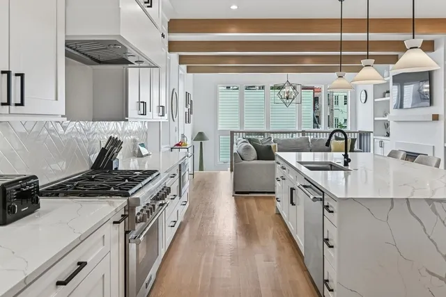 $1,795,000 | 2708 North Albany Avenue, Chicago, IL 60647