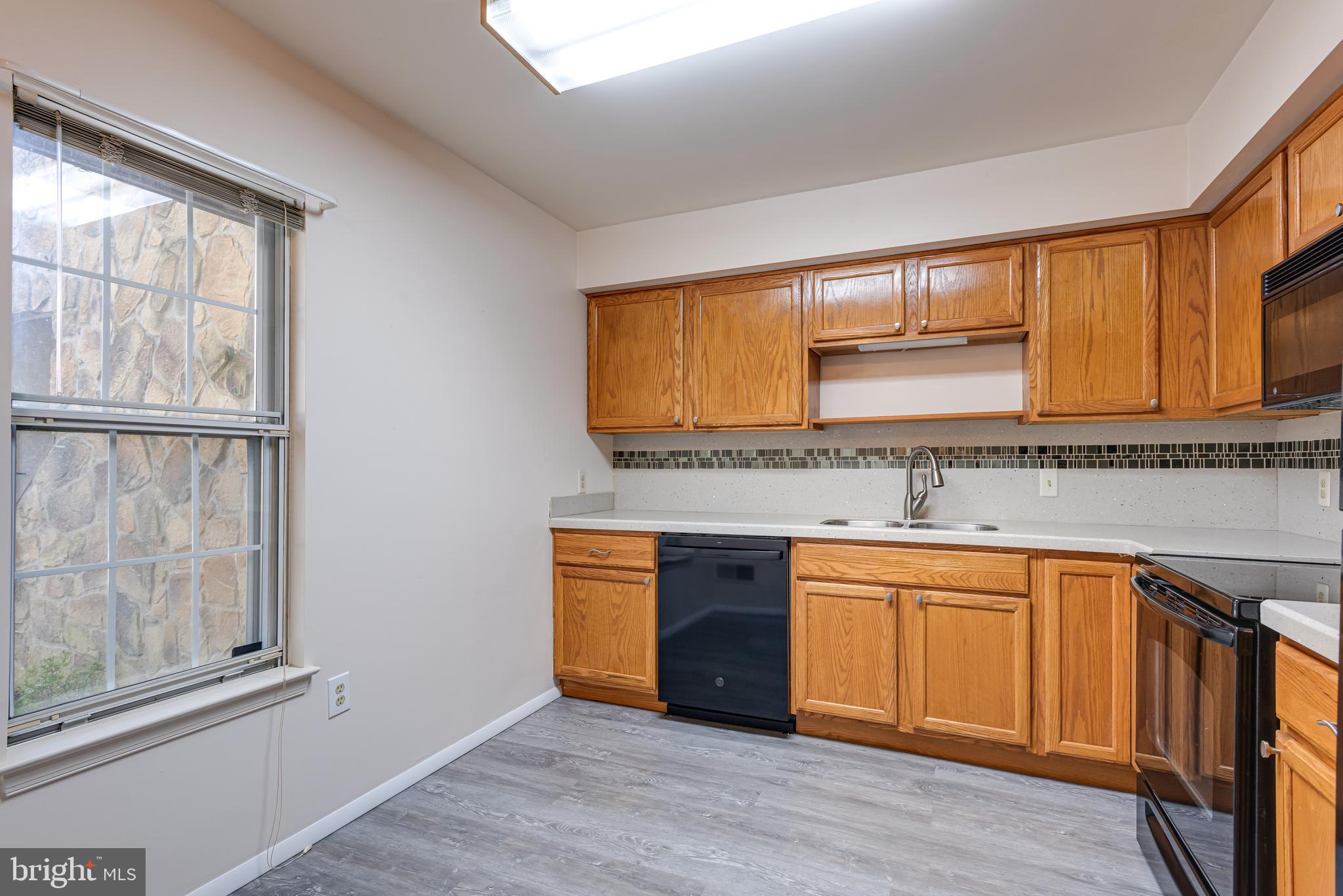 129 Valley Stream Circle Chesterbrook, PA 19087 - Photo 3 of 20 Gallery Image 3