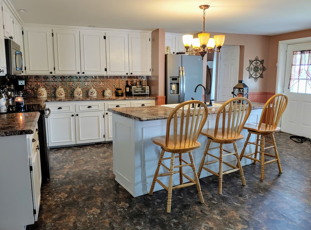 407 Stacy Road Malone, NY 12953 - Photo 4 of 19 Gallery Image 4