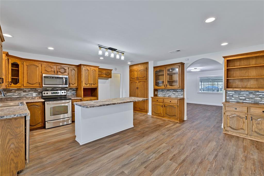 204 3rd Street Celeste, TX 75423 - Photo 14 of 38