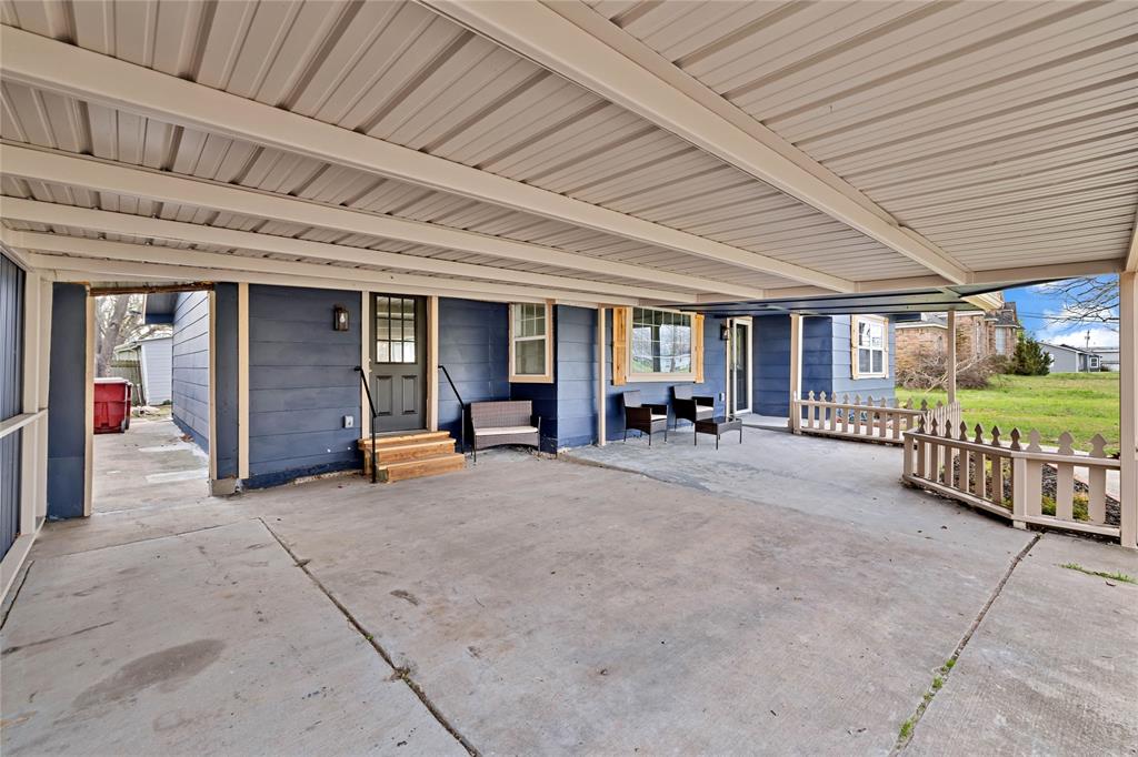 204 3rd Street Celeste, TX 75423 - Photo 2 of 38