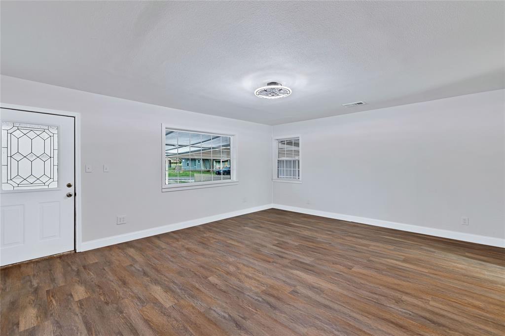 204 3rd Street Celeste, TX 75423 - Photo 8 of 38