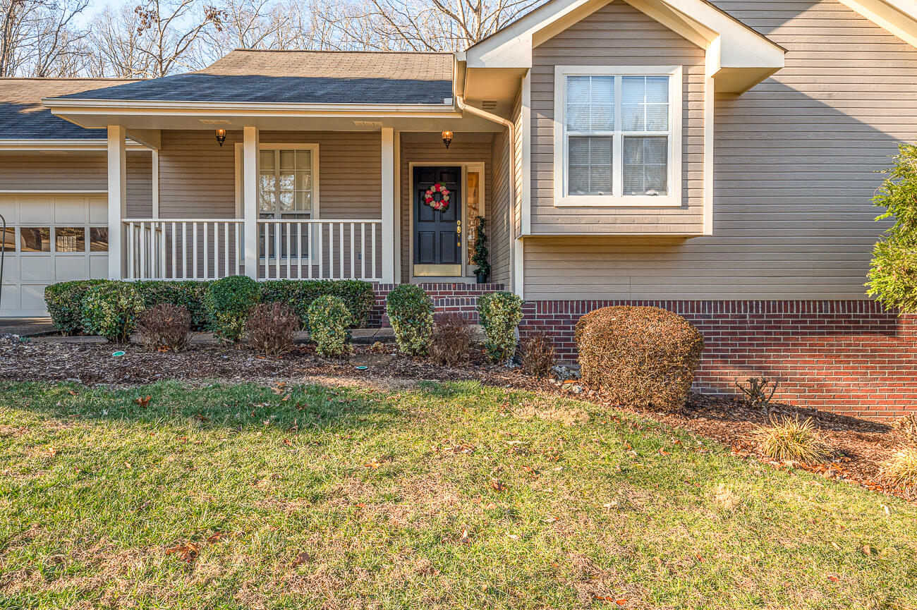 5312 Kellys Point Ooltewah, TN 37363 - Photo 3 of 36 DSC_6239-Edit
