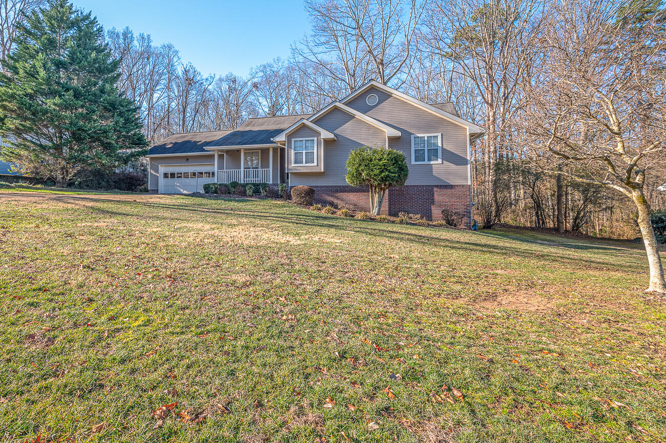 5312 Kellys Point Ooltewah, TN 37363 - Photo 4 of 36 DSC_6227-Edit