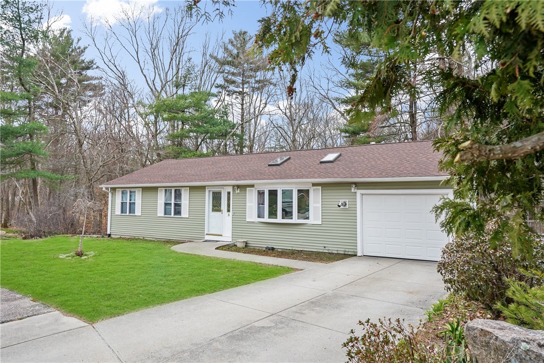 3 Juniper Court Coventry, RI 02816 - Photo 3 of 23
