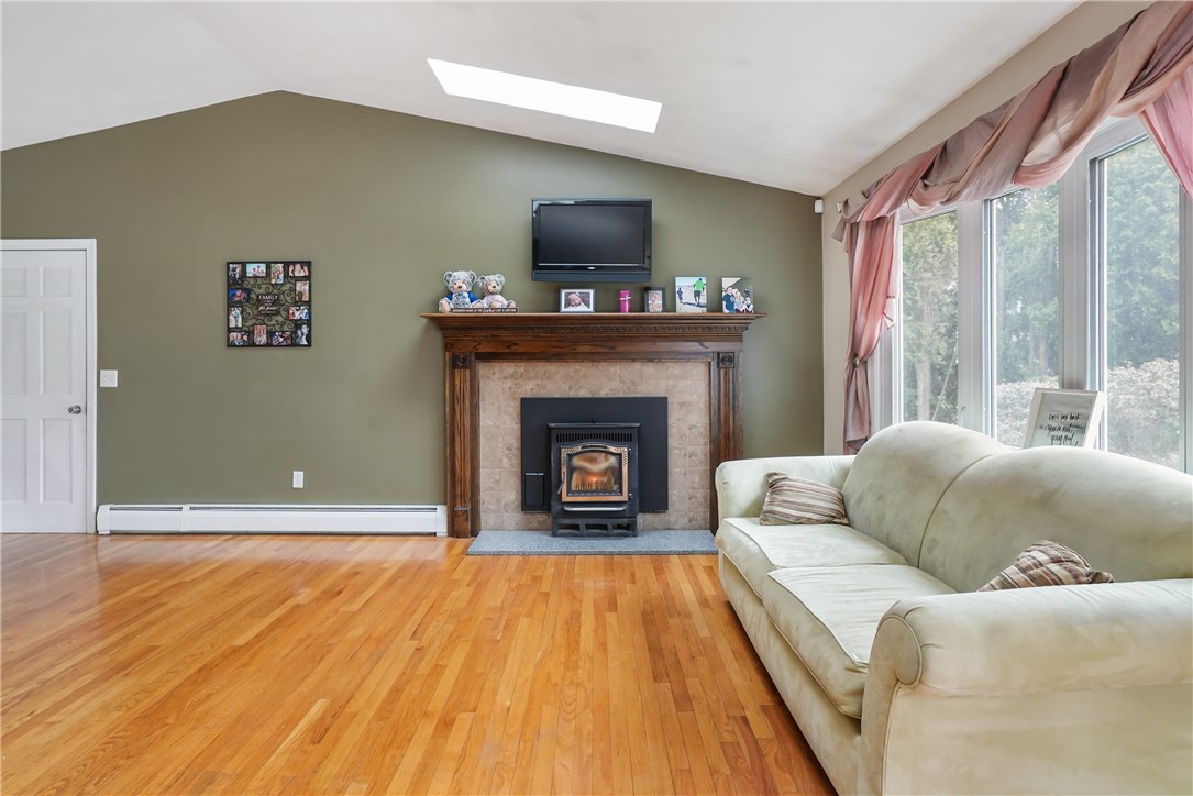 3 Juniper Court Coventry, RI 02816 - Photo 6 of 23
