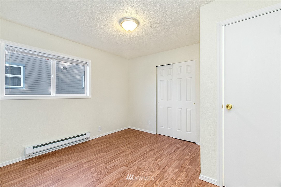 308 28th Avenue South Seattle, WA 98144 - Photo 5 of 9