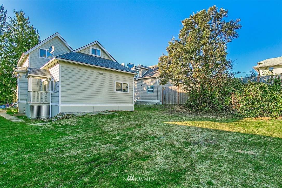 308 28th Avenue South Seattle, WA 98144 - Photo 8 of 9