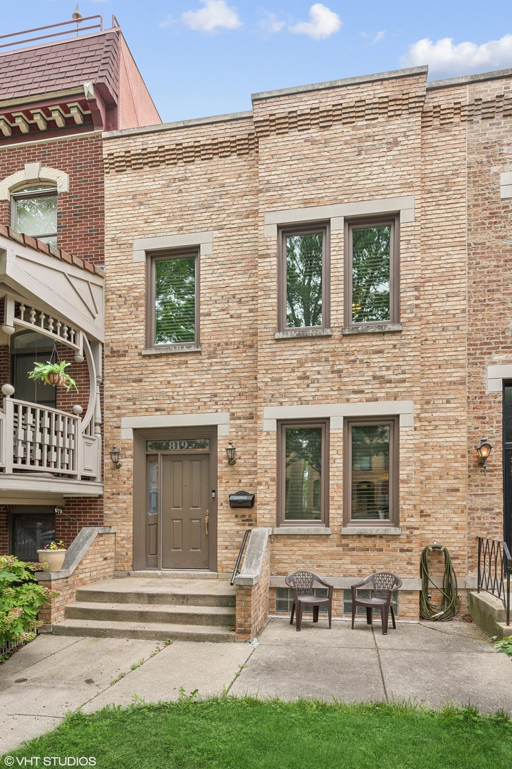 819 South Bishop Street Chicago, IL 60607 - Photo 3 of 17 Gallery Image 3