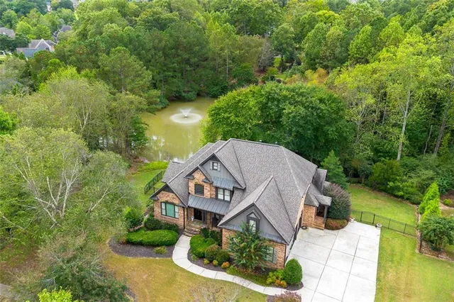 $950,000 | 2522 Autumn Maple Drive, Braselton, GA 30548