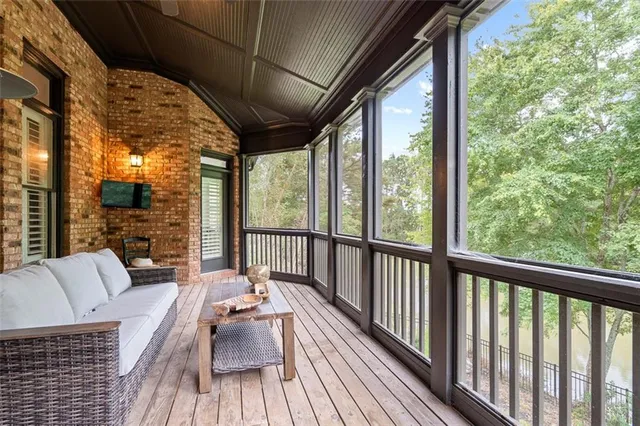 $950,000 | 2522 Autumn Maple Drive, Braselton, GA 30548