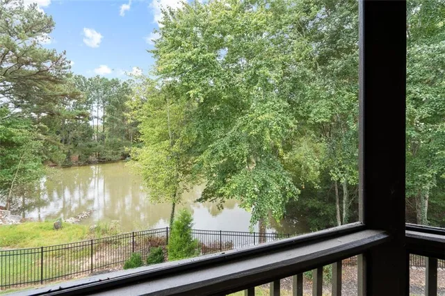 $950,000 | 2522 Autumn Maple Drive, Braselton, GA 30548