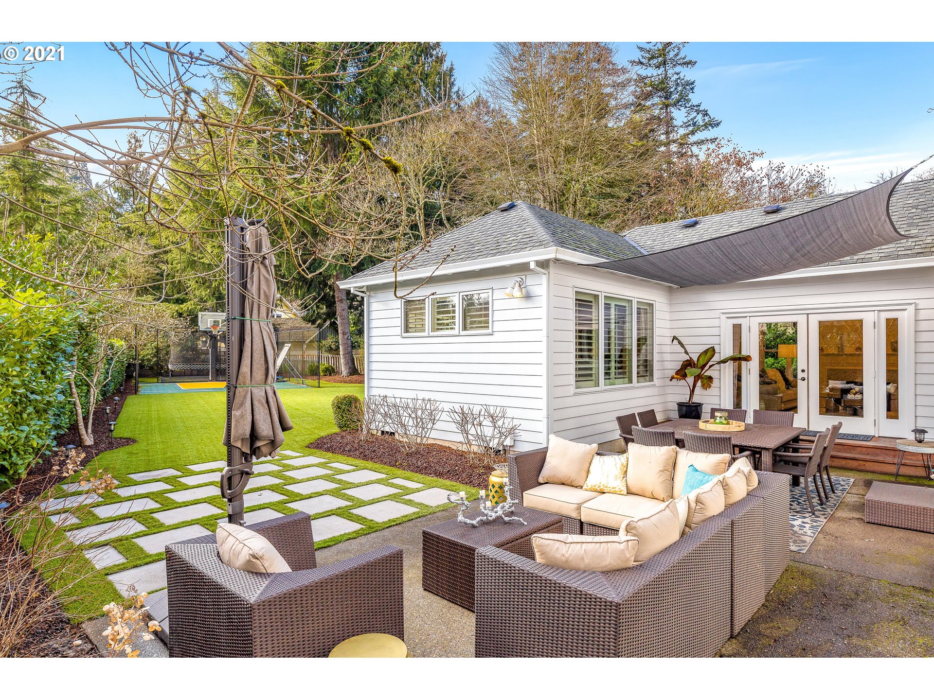 11511 South Riverwood Road Portland, OR 97219 - Photo 30 of 32 Gallery Image 30