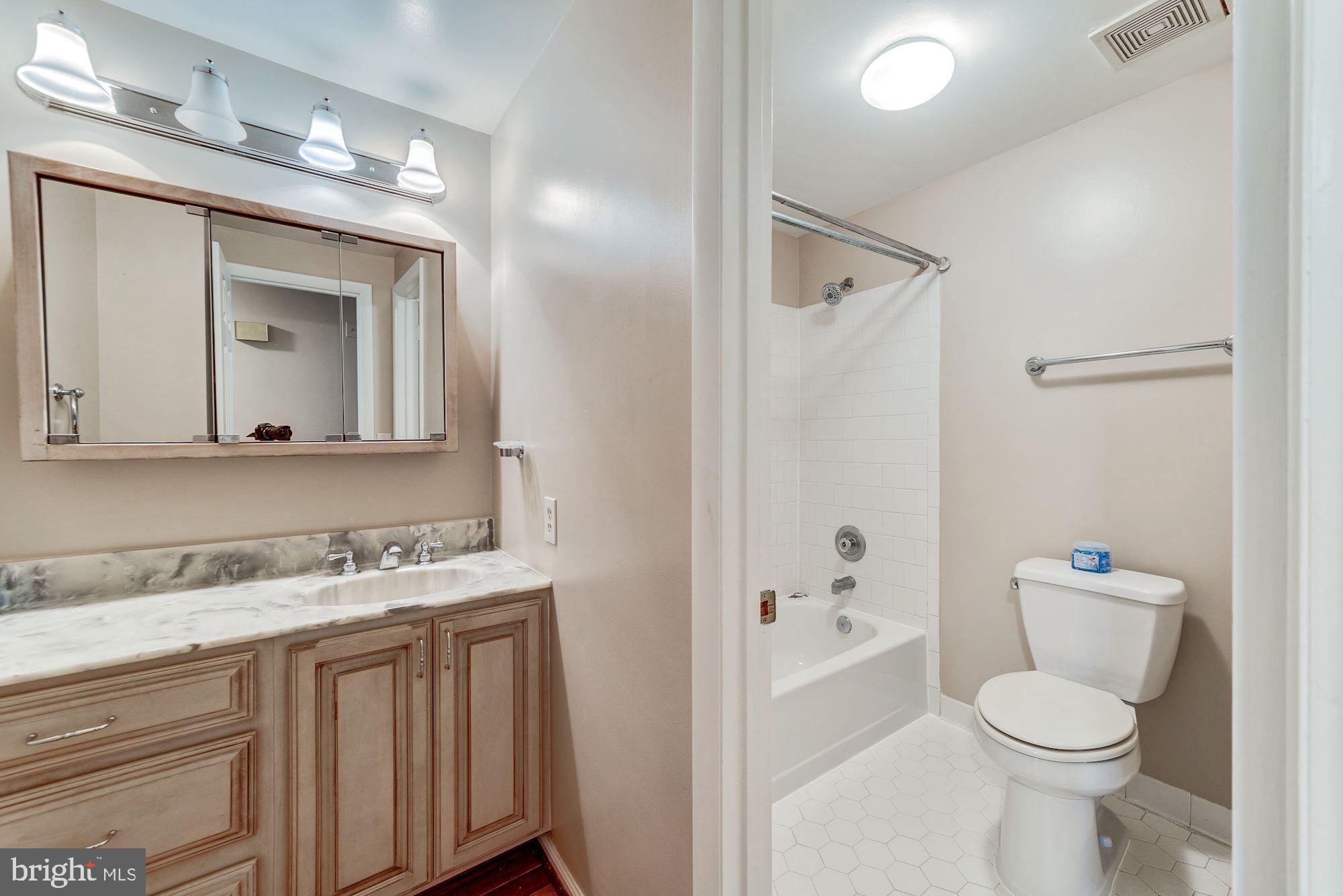9519 Burning Branch Road Burke, VA 22015 - Photo 27 of 37 Gallery Image 27