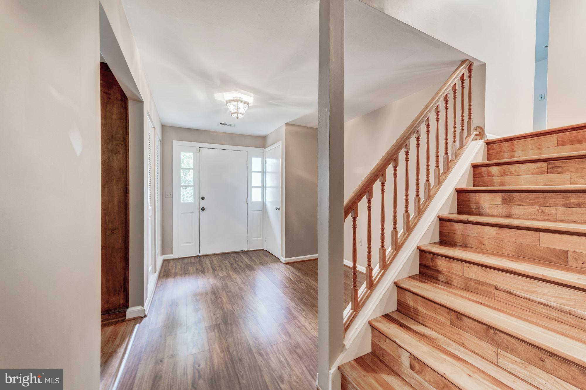 9519 Burning Branch Road Burke, VA 22015 - Photo 4 of 37 Gallery Image 4