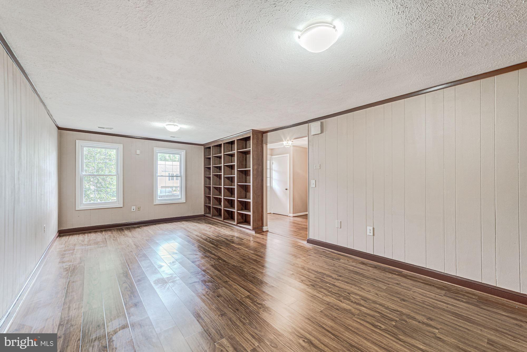 9519 Burning Branch Road Burke, VA 22015 - Photo 6 of 37 Gallery Image 6
