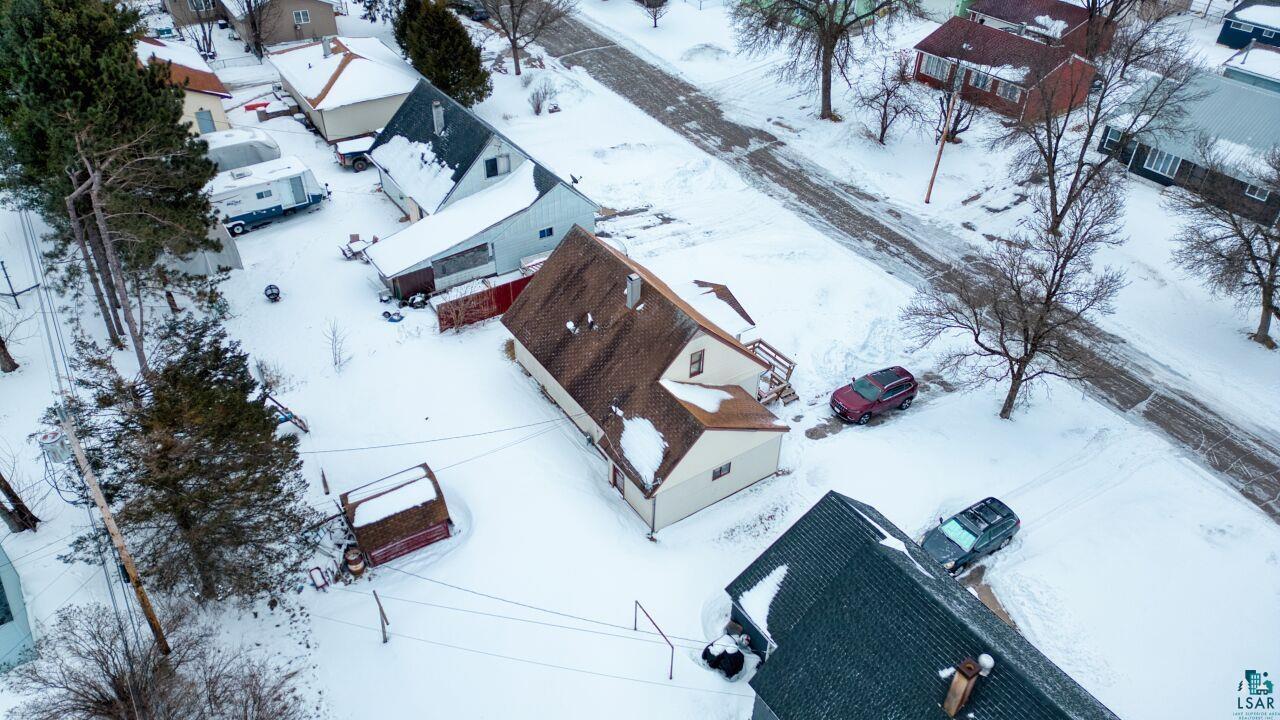 417 Arlington Road Hoyt Lakes, MN 55750 - Photo 29 of 32 Snowy aerial view featuring a residential view