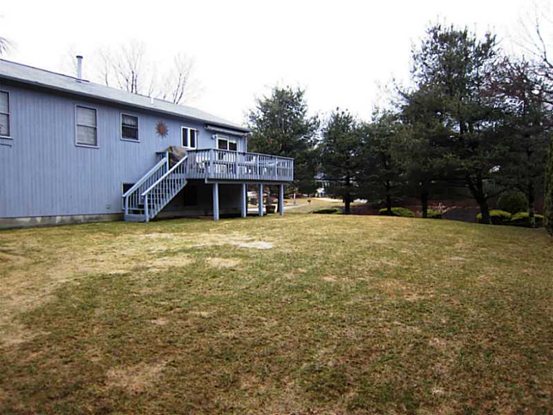 175 Mohawk Trail Cranston, RI 02921 - Photo 19 of 19 Exterior Back.
