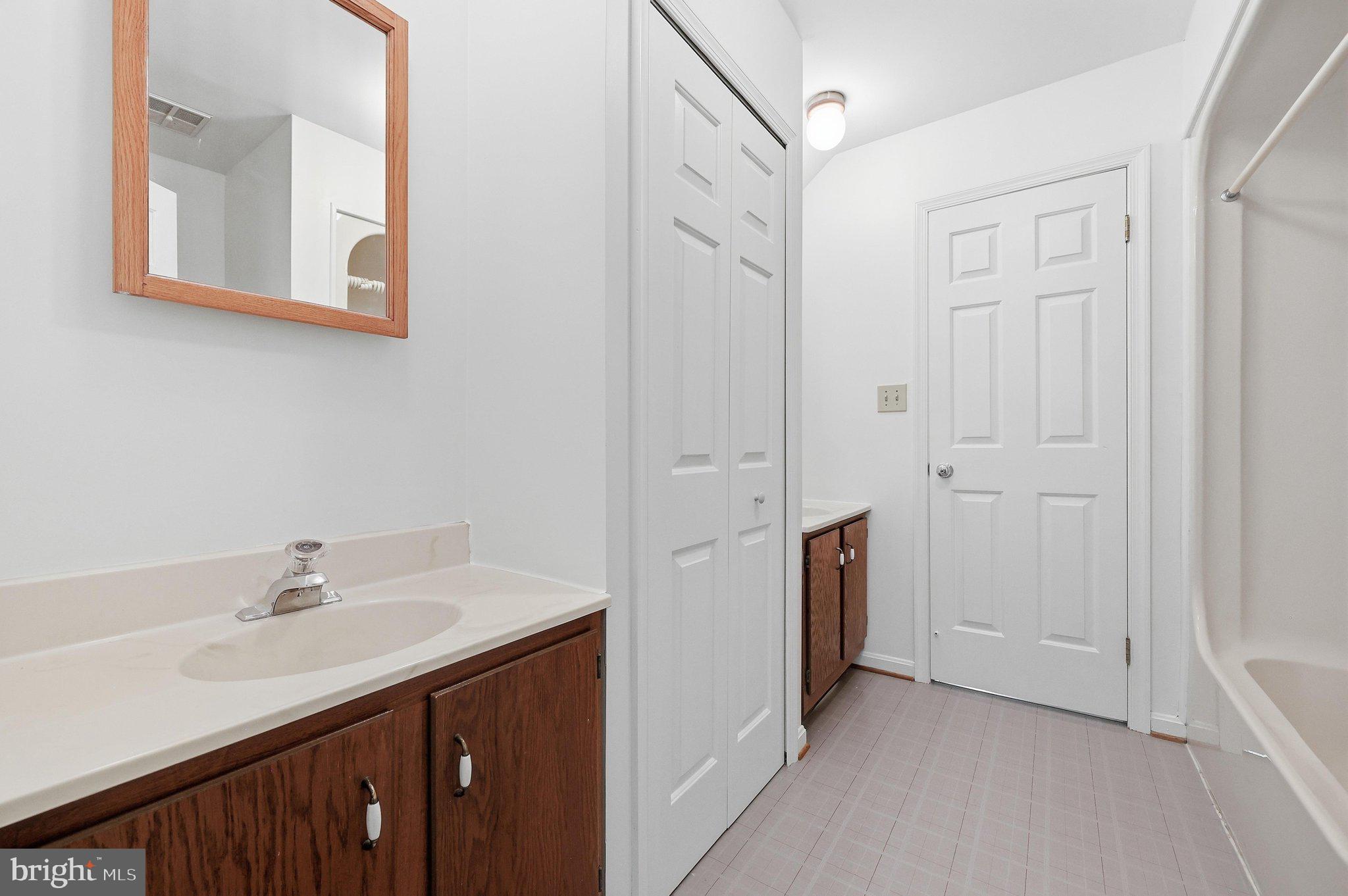 13315 Old Annapolis Road Mount Airy, MD 21771 - Photo 39 of 65 Jack & Jill Bath