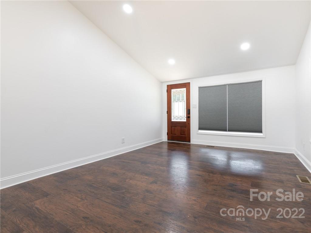 1645 Dobson Street Lancaster, SC 29720 - Photo 12 of 38 Gallery Image 12