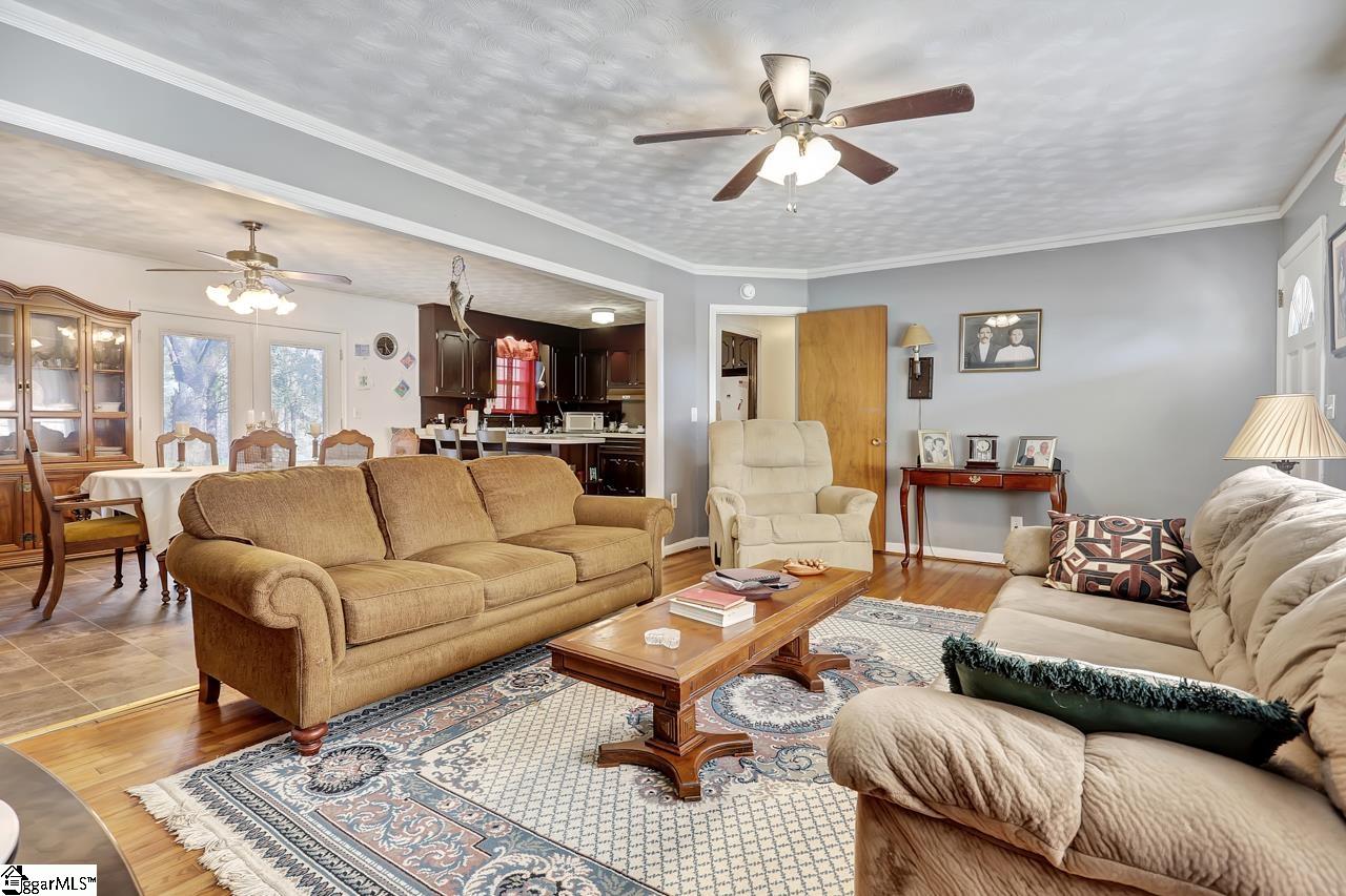 675 Arlington Road Greer, SC 29651 - Photo 9 of 34