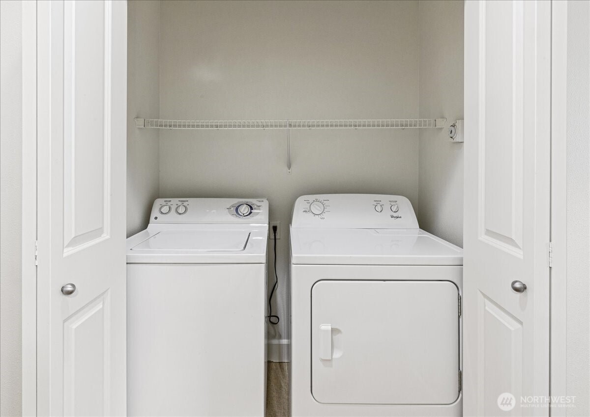19102 20th Drive Southeast, Unit B206 Bothell, WA 98012 - Photo 31 of 39 a utility room with dryer and washer