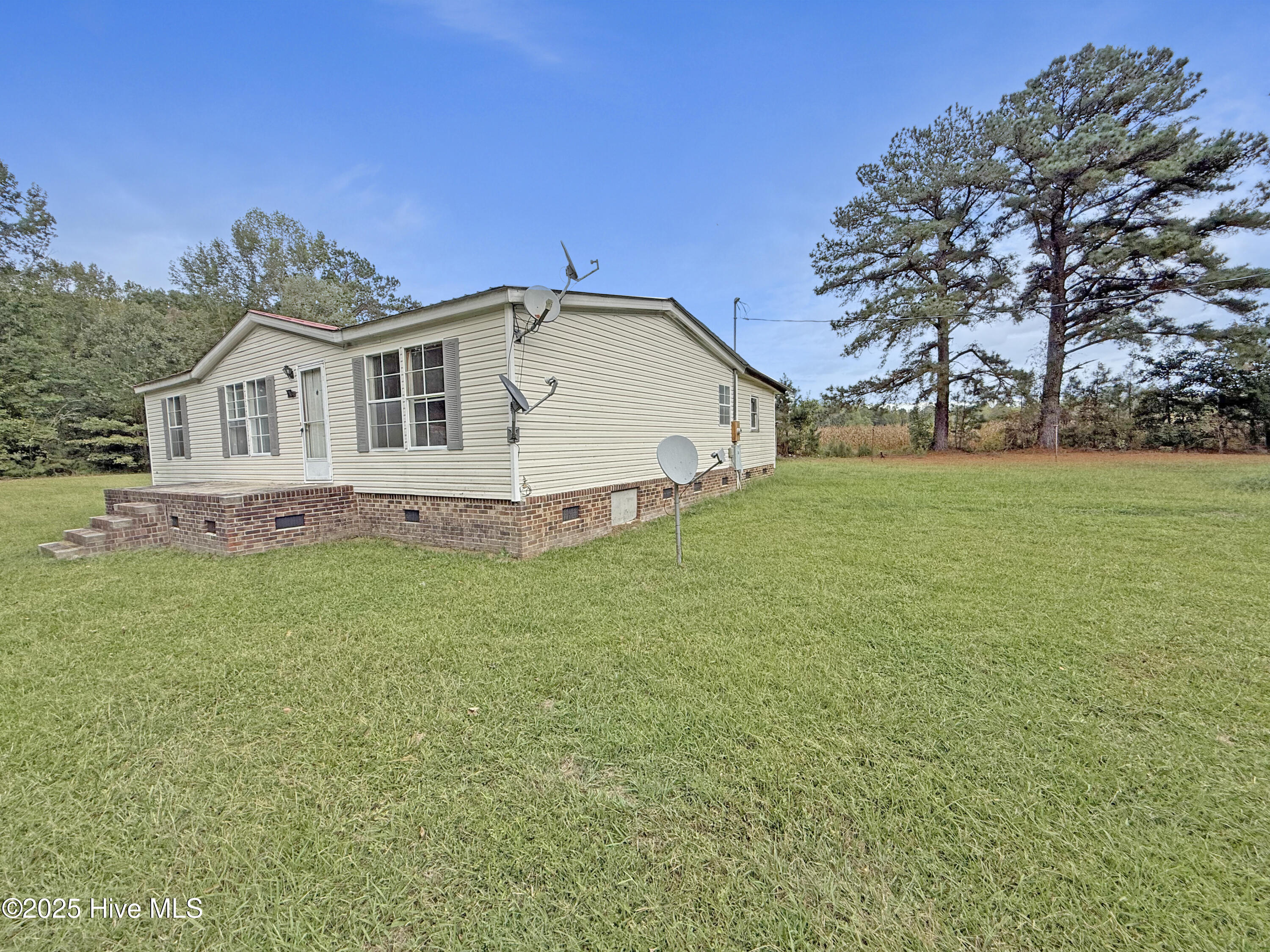 1335 Free Union Road Jamesville, NC 27846 - Photo 5 of 24 Photo Oct 01 2025, 4 32 55 PM