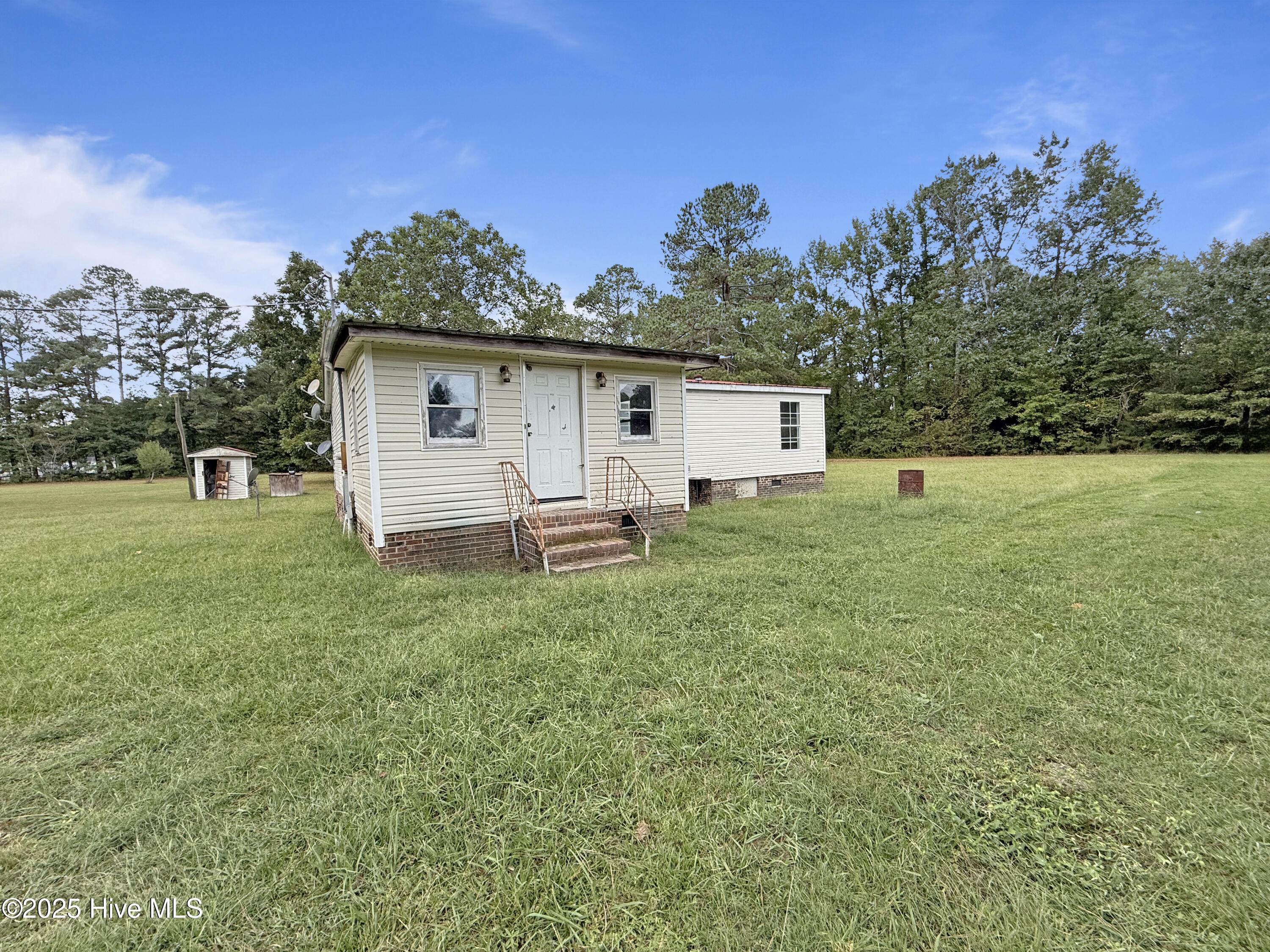 1335 Free Union Road Jamesville, NC 27846 - Photo 6 of 24 Photo Oct 01 2025, 4 34 09 PM