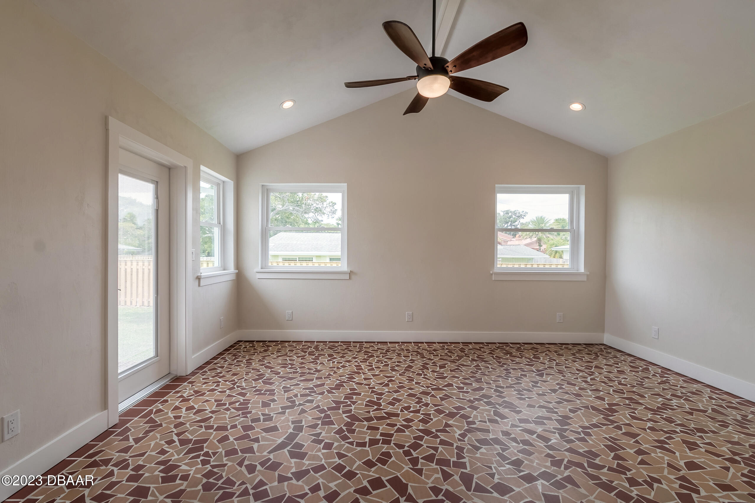322 North Halifax Drive Ormond Beach, FL 32176 - Photo 18 of 34 Family Room