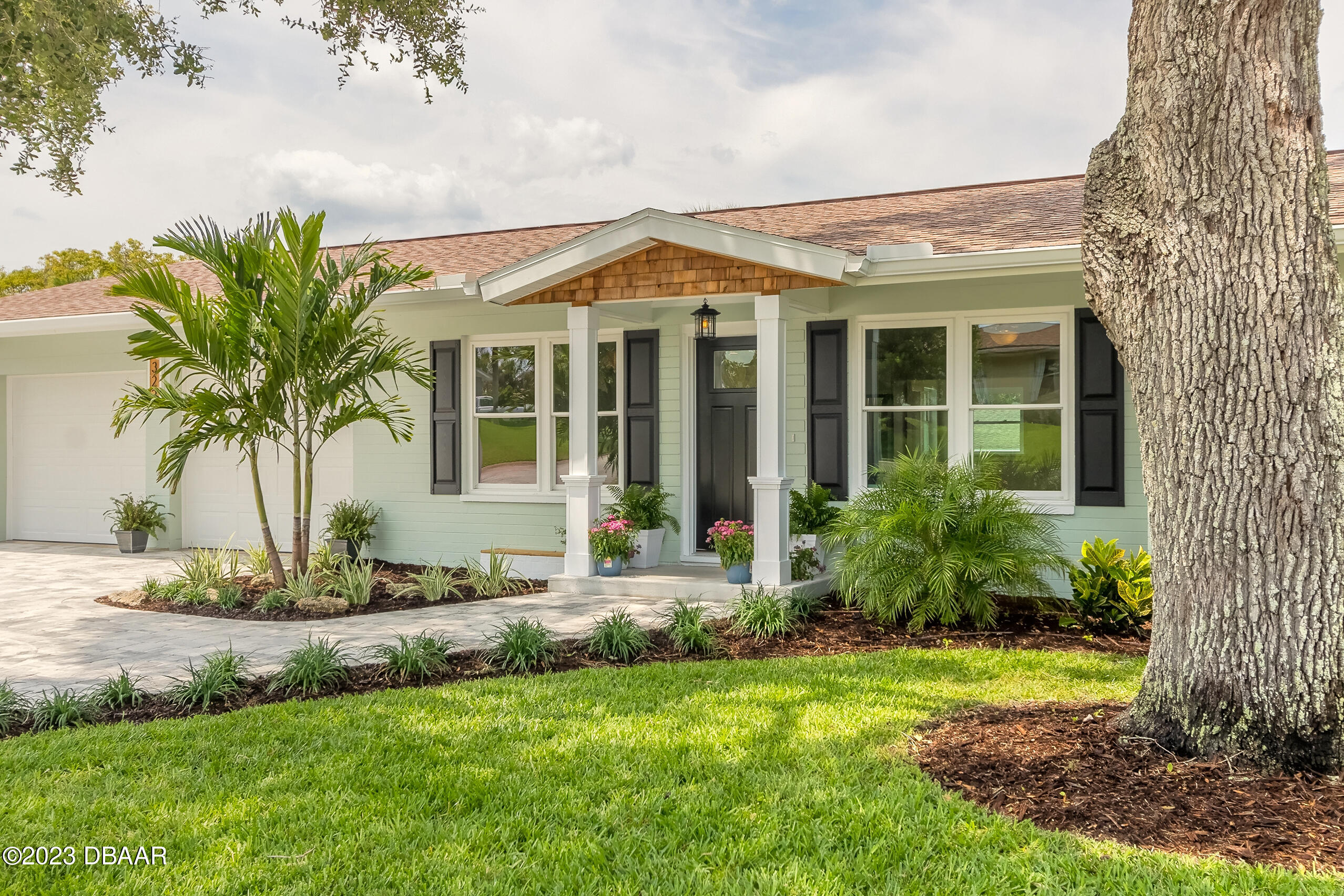 322 North Halifax Drive Ormond Beach, FL 32176 - Photo 2 of 34 322 N Halifax