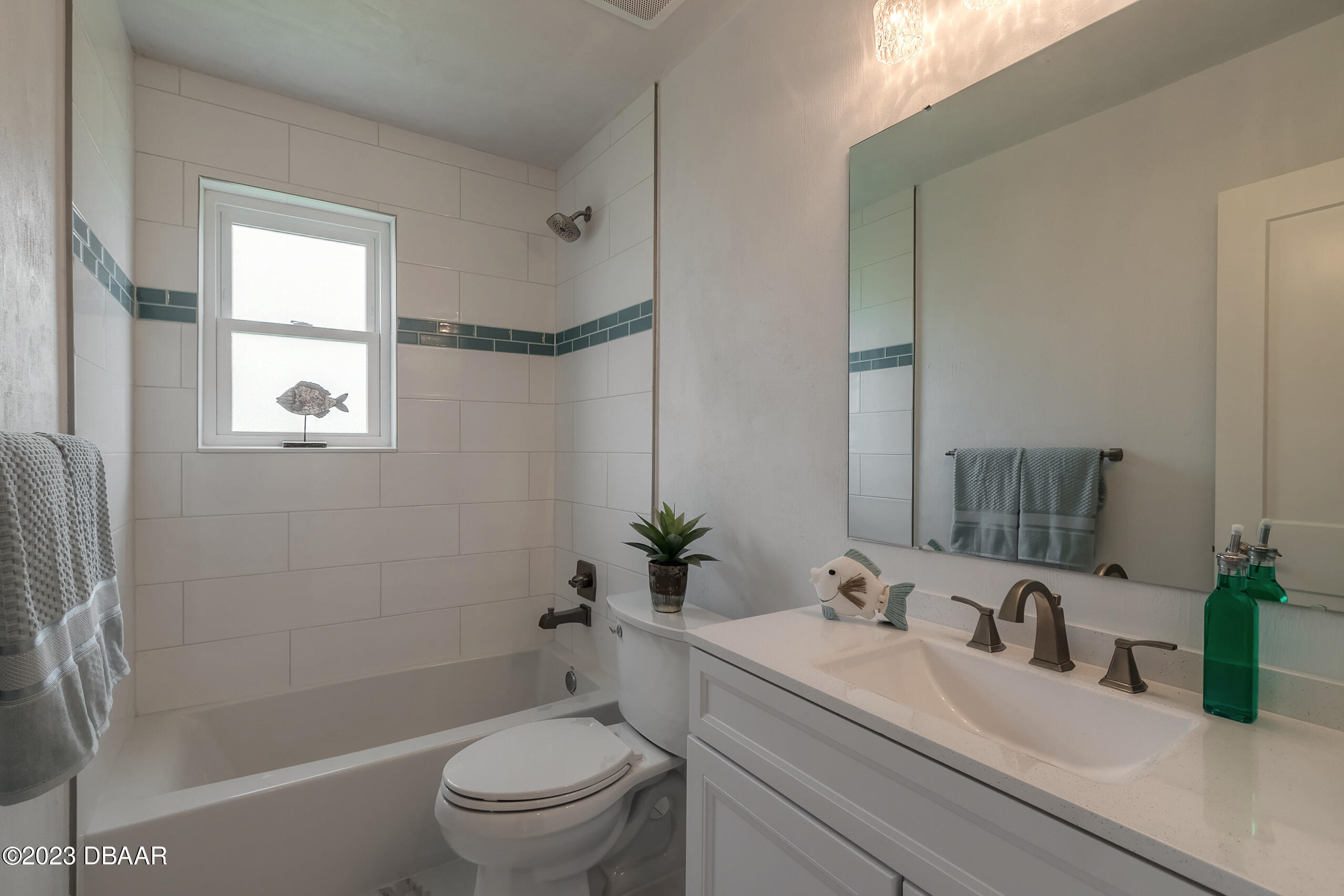 322 North Halifax Drive Ormond Beach, FL 32176 - Photo 9 of 34 Hall Bath