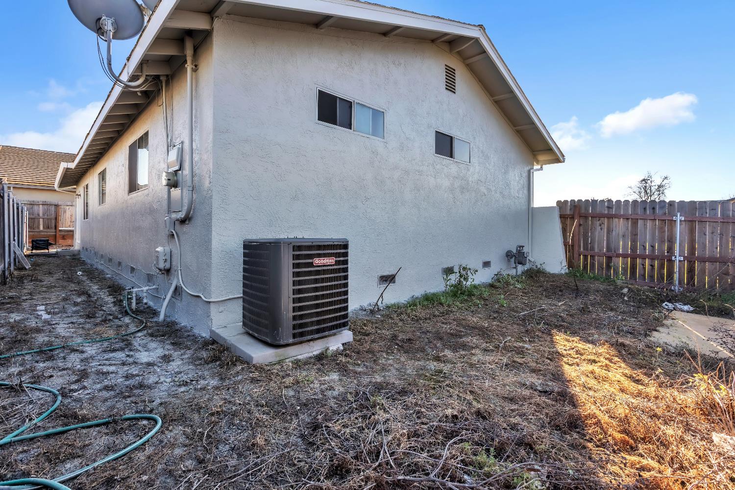 7517 Addison Way Sacramento, CA 95822 - Photo 7 of 52