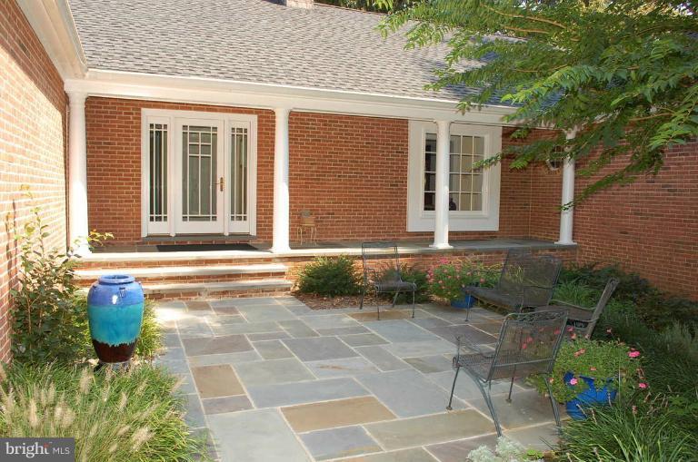 1105 Old County Road Severna Park, MD 21146 - Photo 21 of 30 Exterior (Front)