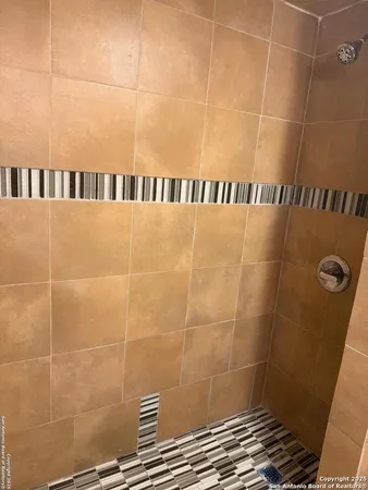 $1,040 | 5944 Danny Kaye Drive, Unit 1, San Antonio, TX 78240