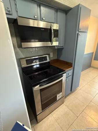 $1,040 | 5944 Danny Kaye Drive, Unit 1, San Antonio, TX 78240