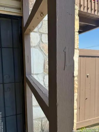 $1,040 | 5944 Danny Kaye Drive, Unit 1, San Antonio, TX 78240