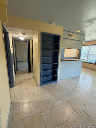 $1,040 | 5944 Danny Kaye Drive, Unit 1, San Antonio, TX 78240