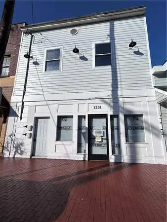 $1,300 | 1231 Merchant Street, Ambridge, PA 15003