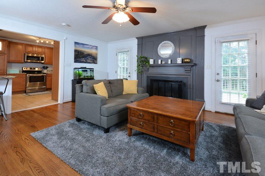 2504 Catalina Court Raleigh, NC 27607 - Photo 11 of 28